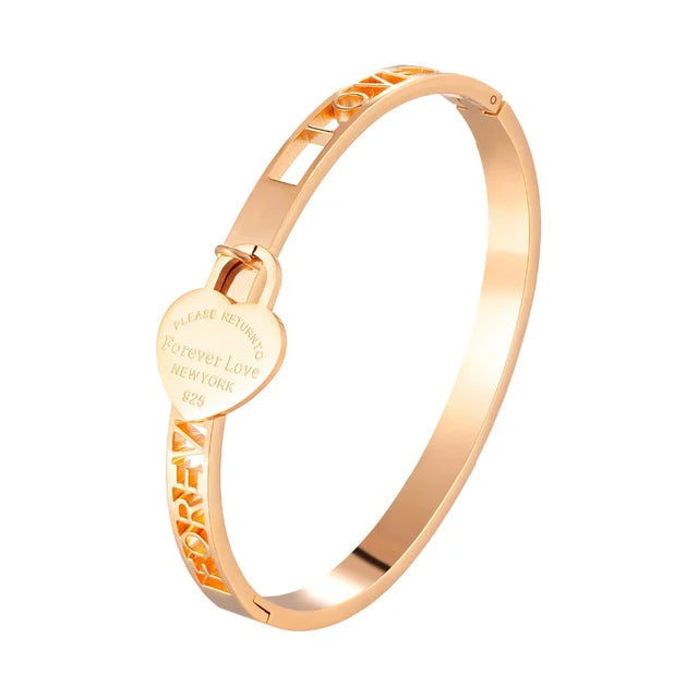 Elegant Heart Pendant Gifts - 18 K Gold Plated (Waterproof).