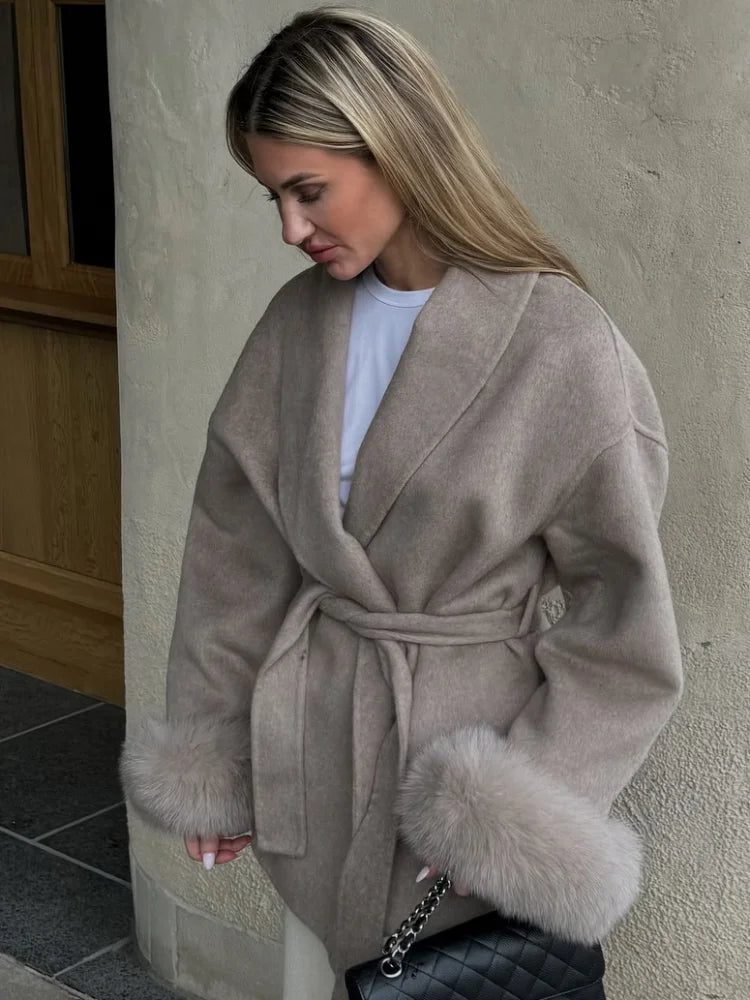 Elegant Lace-Up Woolen Coat for Women – Furry Lapel Patchwork