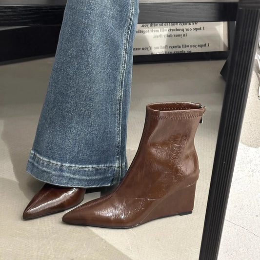 Pointed Toe Short Boots for Women – Elegant High Heel Ankle Boots in Synthetic Leather