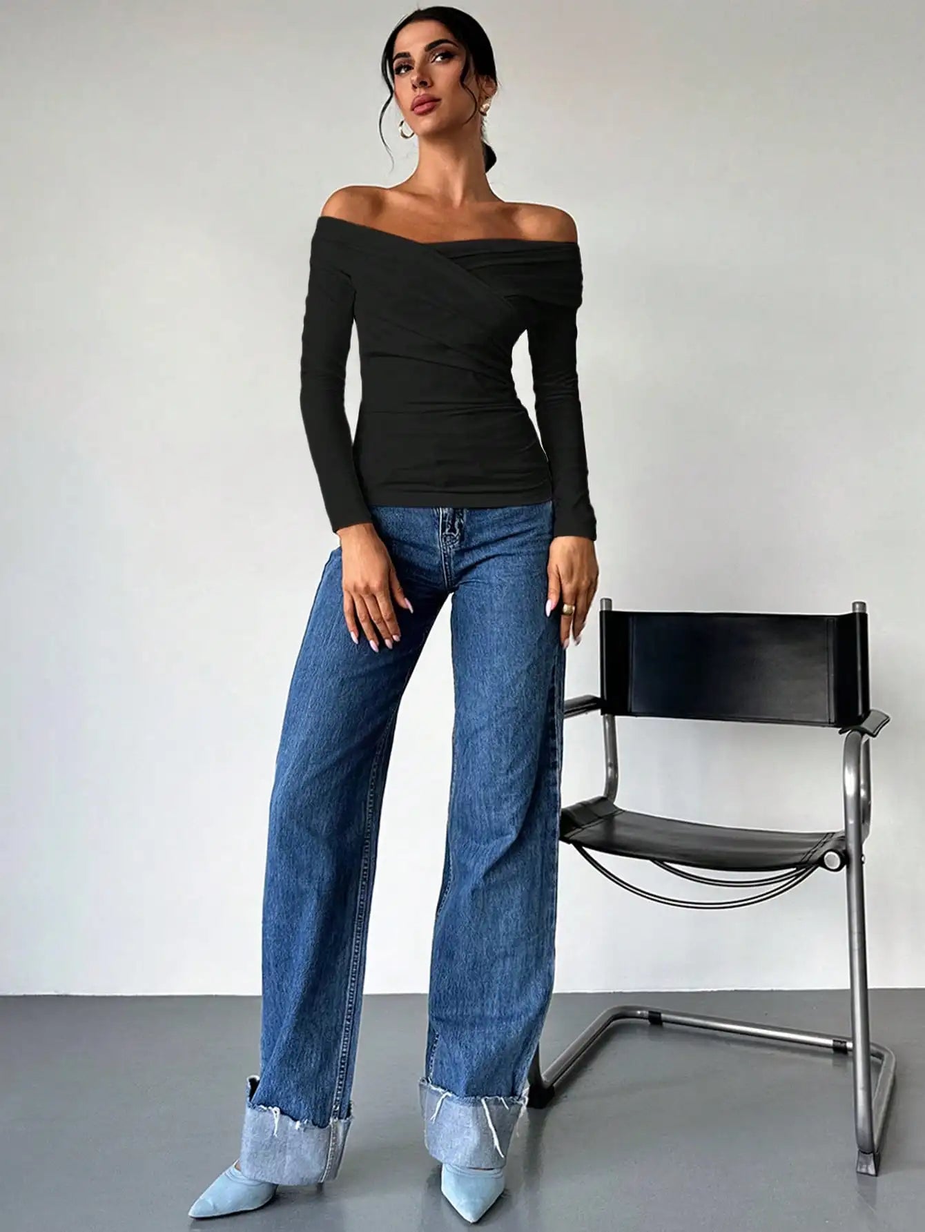 Sexy Off-Shoulder Slim Knit Top – Long Sleeve Asymmetrical Autumn/Winter T-Shirt for Women