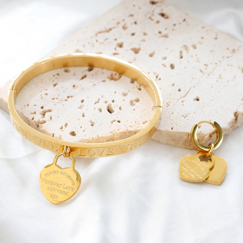 Elegant Heart Pendant Gifts - 18 K Gold Plated (Waterproof).